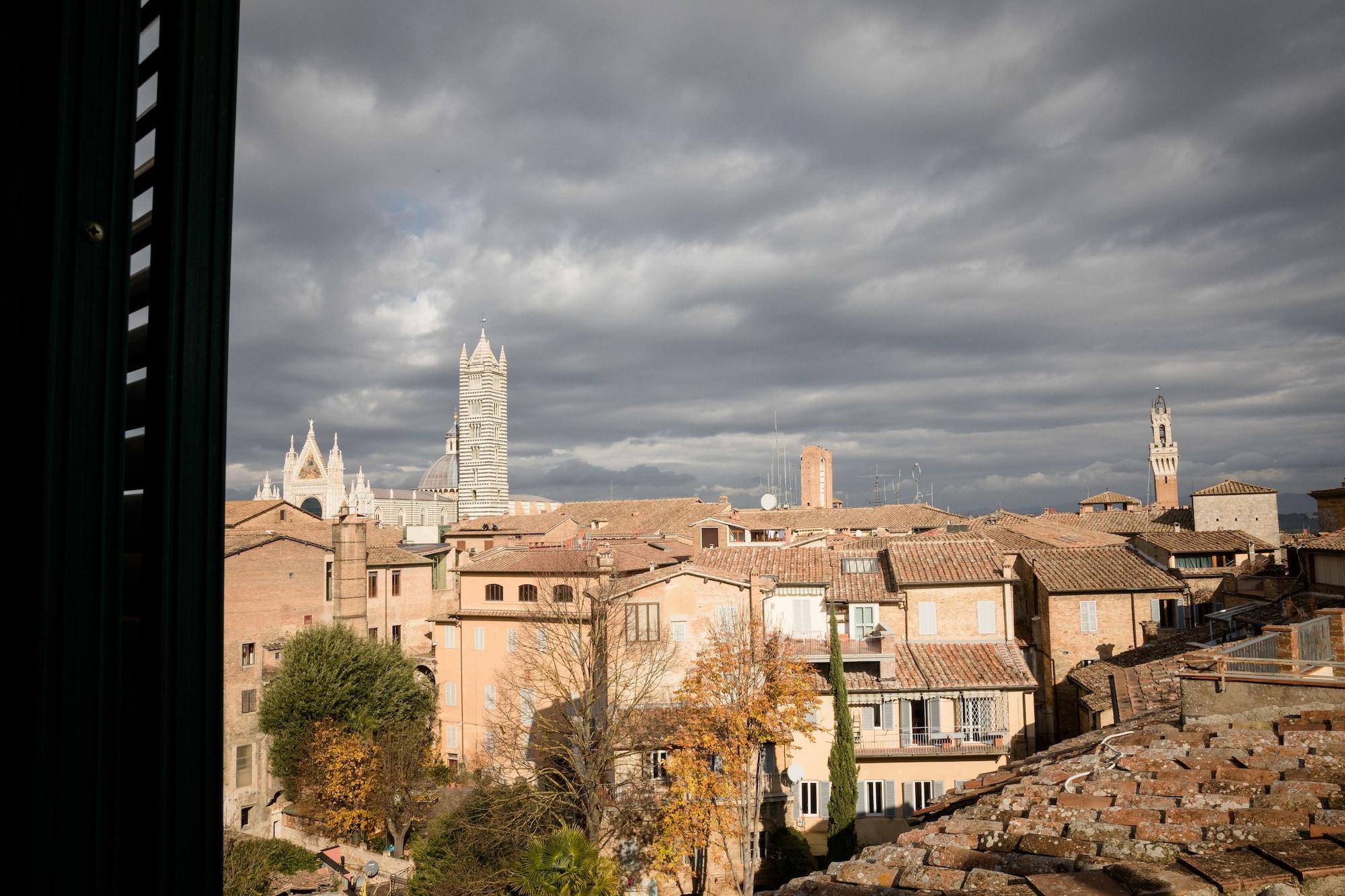 B&B Duomo Siena Bagian luar foto